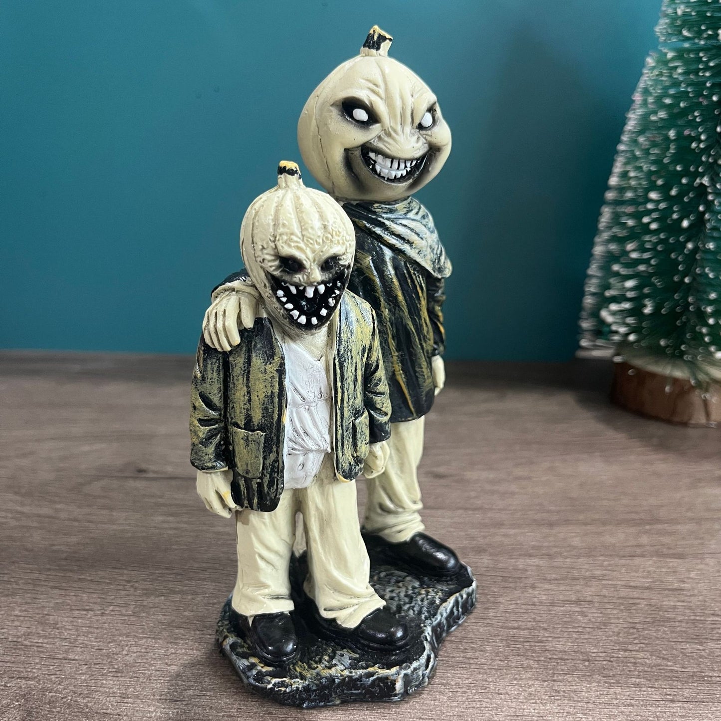 Halloween Spooky Skeleton and Raven Resin Craft Party Decorative Figurine